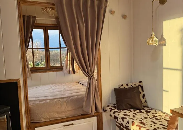 La Roulotte - Bain Nordique Et Animaux Lodge